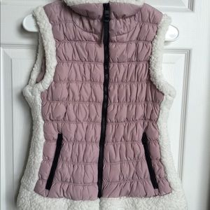 Calvin Klein size M mauve/pink vest